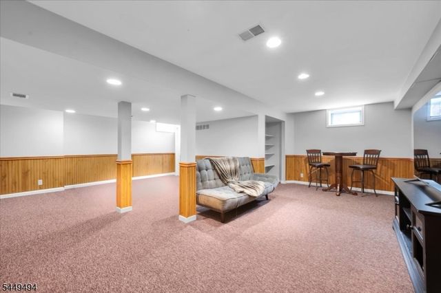 20 Kiser Ln, Bridgewater Twp., NJ 08807