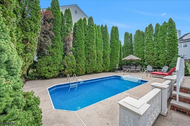 20 Kiser Ln, Bridgewater Twp., NJ 08807