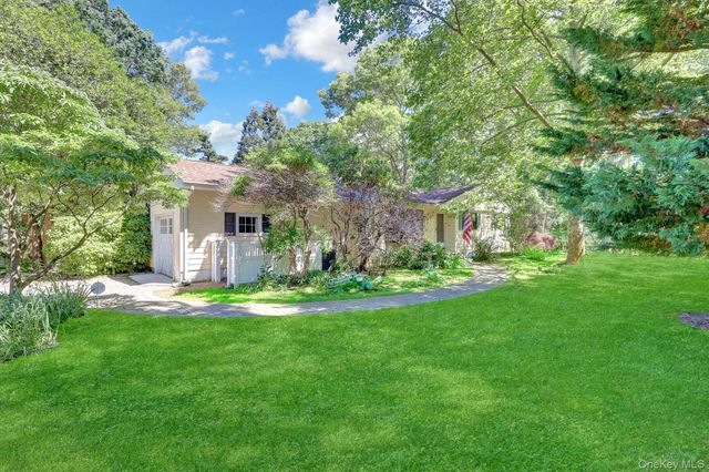 201 Miller Place Road, Miller Place, NY 11764