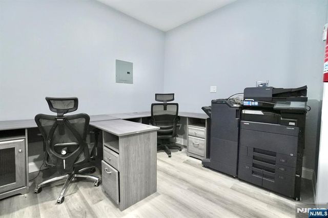 351 Mulberry Street, Newark, NJ 07102