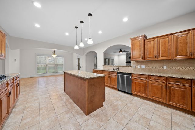 1957 Boyer Blvd, Clarksville, TN 37043