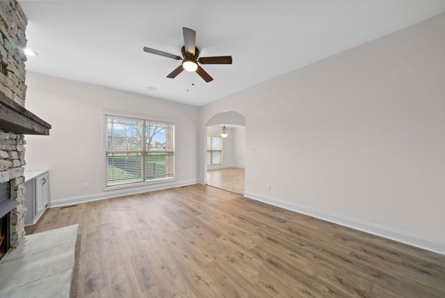 1957 Boyer Blvd, Clarksville, TN 37043