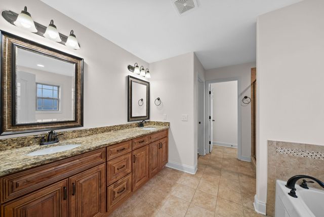 1957 Boyer Blvd, Clarksville, TN 37043