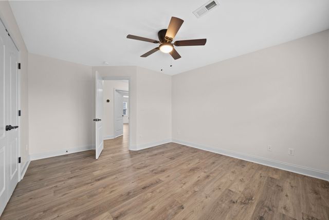 1957 Boyer Blvd, Clarksville, TN 37043