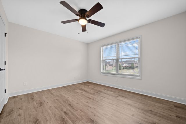 1957 Boyer Blvd, Clarksville, TN 37043