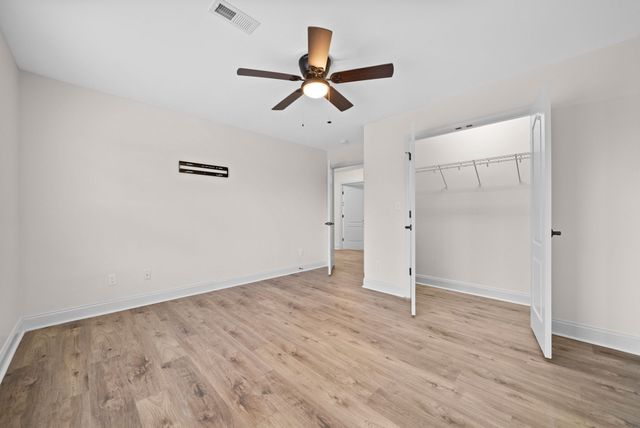 1957 Boyer Blvd, Clarksville, TN 37043