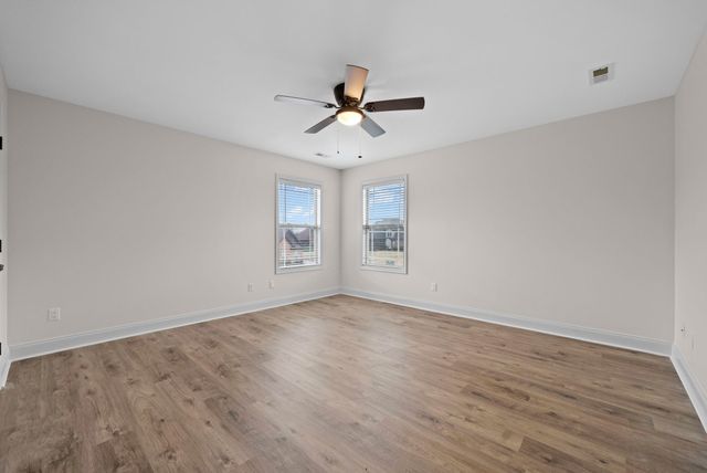 1957 Boyer Blvd, Clarksville, TN 37043