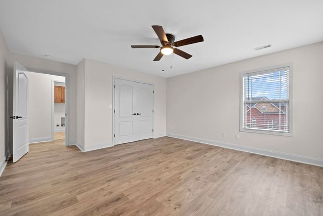 1957 Boyer Blvd, Clarksville, TN 37043