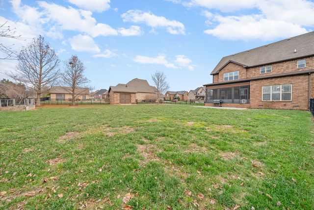 1957 Boyer Blvd, Clarksville, TN 37043