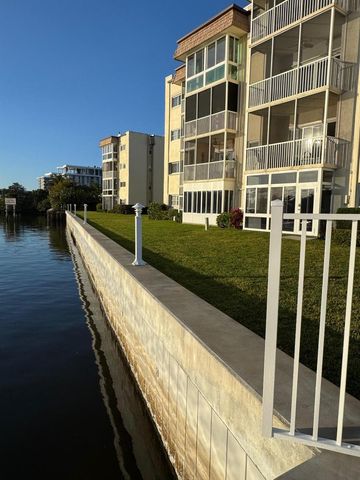 640 Snug Harbor Drive F6, Boynton Beach, FL 33435