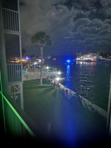 640 Snug Harbor Drive F6, Boynton Beach, FL 33435