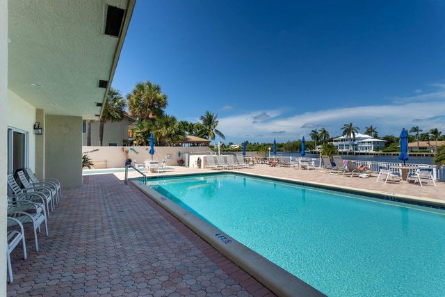 640 Snug Harbor Drive F6, Boynton Beach, FL 33435