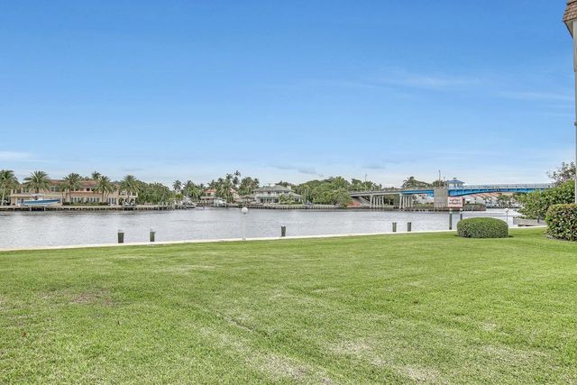 640 Snug Harbor Drive F6, Boynton Beach, FL 33435