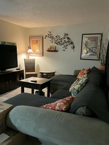 640 Snug Harbor Drive F6, Boynton Beach, FL 33435