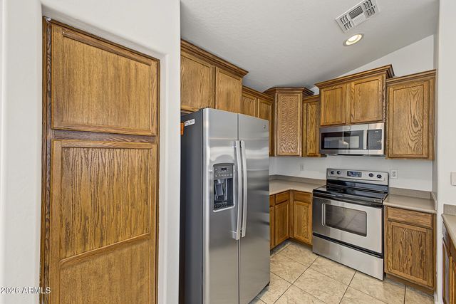23613 N EL FRIO Court, Sun City, AZ 85373