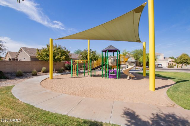 23613 N EL FRIO Court, Sun City, AZ 85373