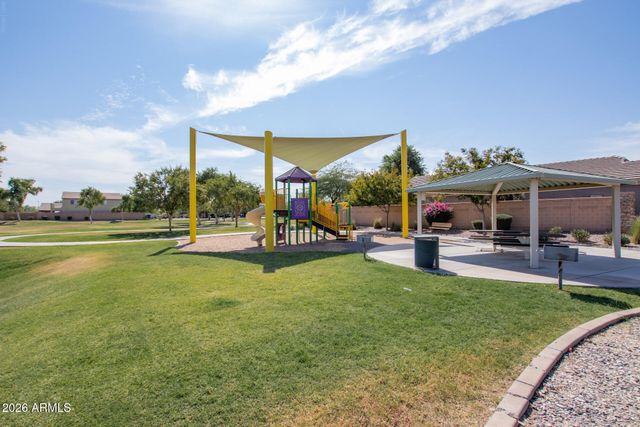 23613 N EL FRIO Court, Sun City, AZ 85373
