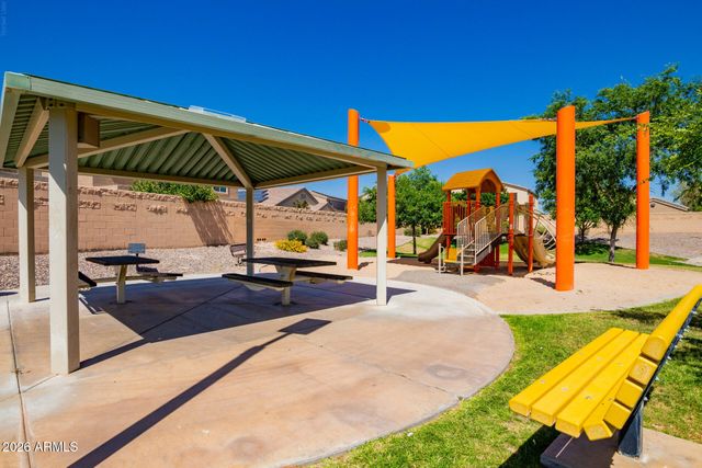 23613 N EL FRIO Court, Sun City, AZ 85373