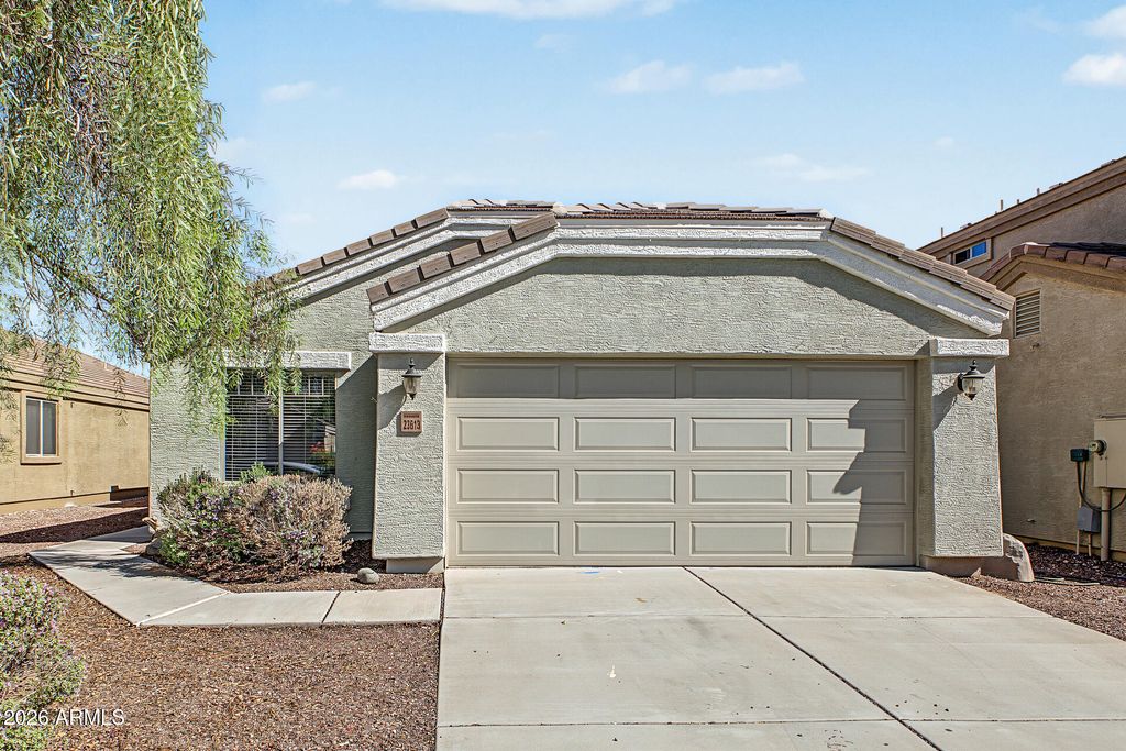23613 N EL FRIO Court, Sun City, AZ 85373 — photo 2