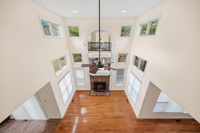 7383 Emerson Court, Schererville, IN 46375