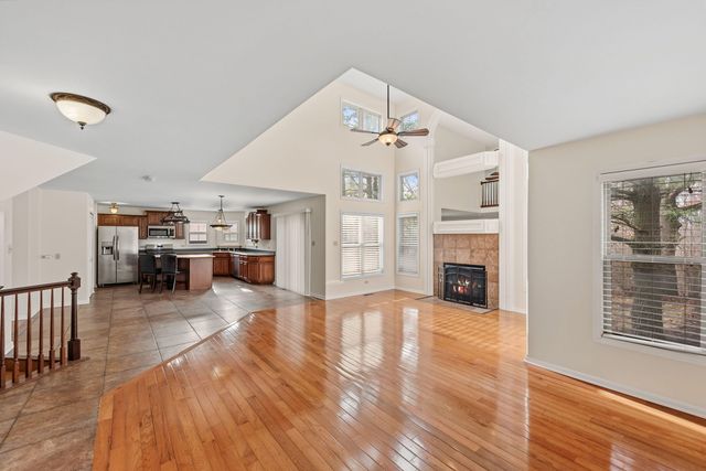 7383 Emerson Court, Schererville, IN 46375