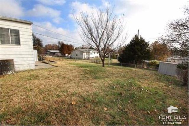 1509 Bel Air Drive, Junction City, KS 66441