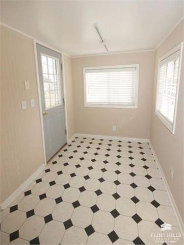 1509 Bel Air Drive, Junction City, KS 66441