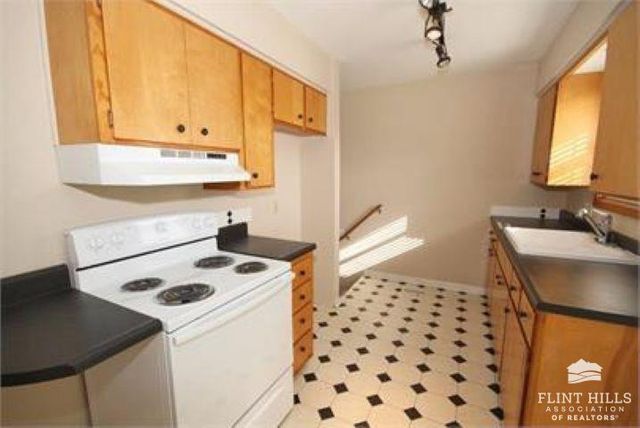 1509 Bel Air Drive, Junction City, KS 66441