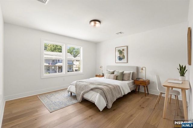 34 Parkway, Rochelle Park, NJ 07662