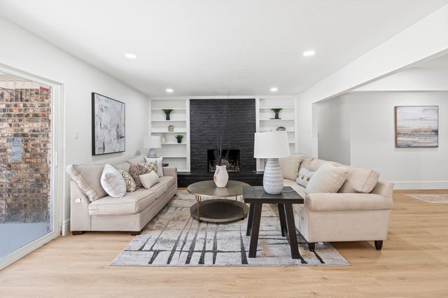 2116 Tamworth Court, Bedford, TX 76021