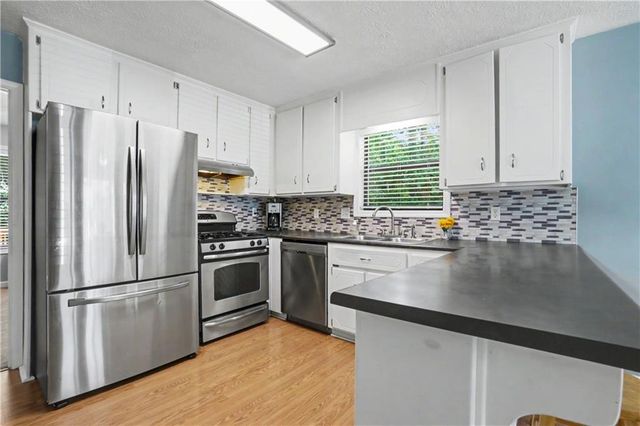 2075 Arrowhead Trail, Marietta, GA 30062