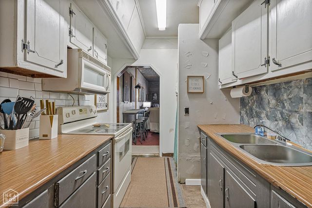 1017 S Airbase Highway, Gosnell, AR 72315