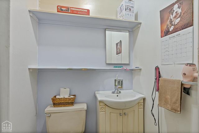 1017 S Airbase Highway, Gosnell, AR 72315