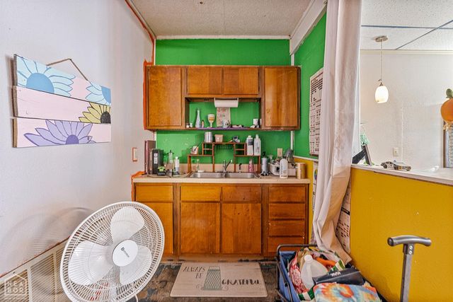 1017 S Airbase Highway, Gosnell, AR 72315