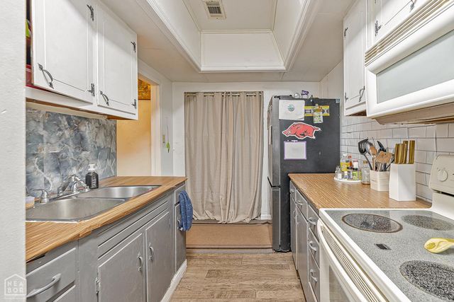 1017 S Airbase Highway, Gosnell, AR 72315