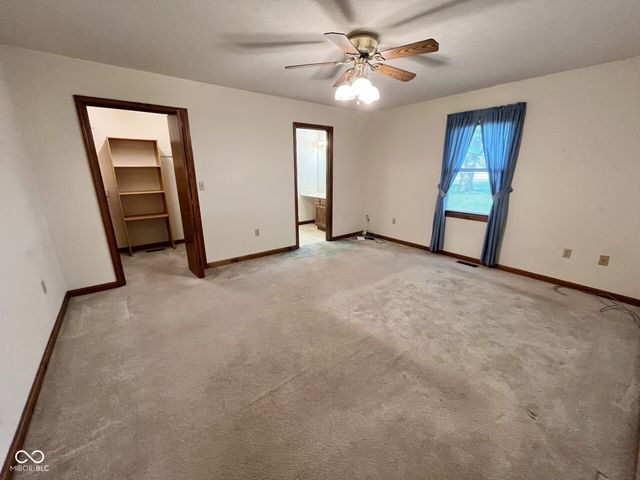 823 Freedom Drive, Seymour, IN 47274