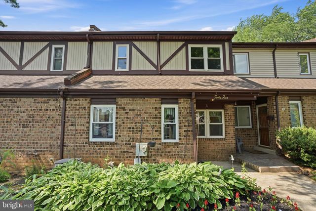 45 HOLLYBROOKE DR, Langhorne, PA 19047