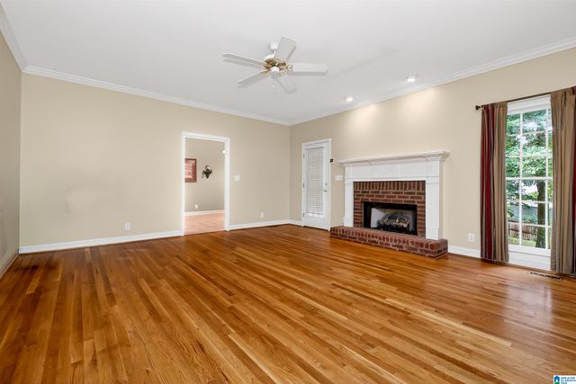 6904 WOODVALE LANE, Trussville, AL 35173
