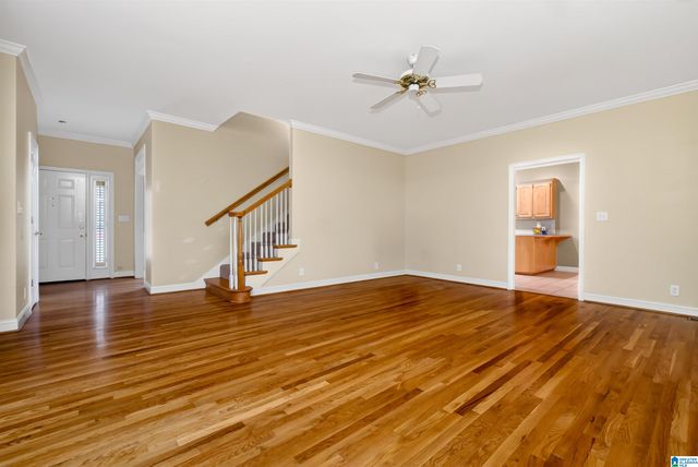 6904 WOODVALE LANE, Trussville, AL 35173