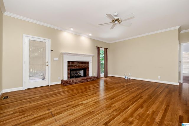 6904 WOODVALE LANE, Trussville, AL 35173