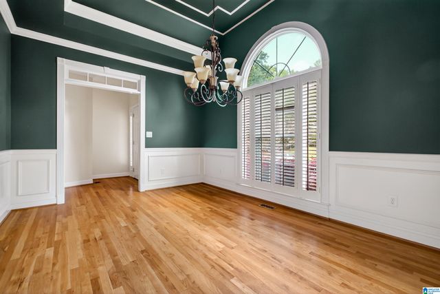 6904 WOODVALE LANE, Trussville, AL 35173
