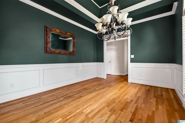 6904 WOODVALE LANE, Trussville, AL 35173