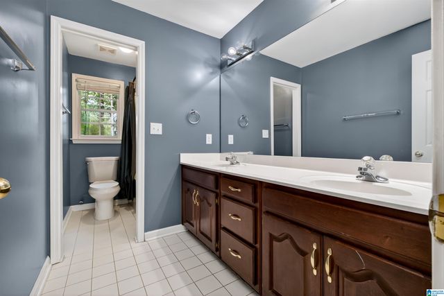 6904 WOODVALE LANE, Trussville, AL 35173