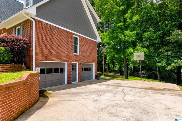 6904 WOODVALE LANE, Trussville, AL 35173