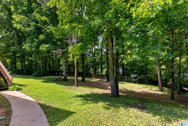 6904 WOODVALE LANE, Trussville, AL 35173