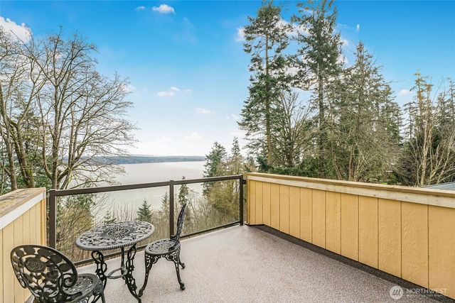 3968 S East Camano Drive, Camano Island, WA 98282