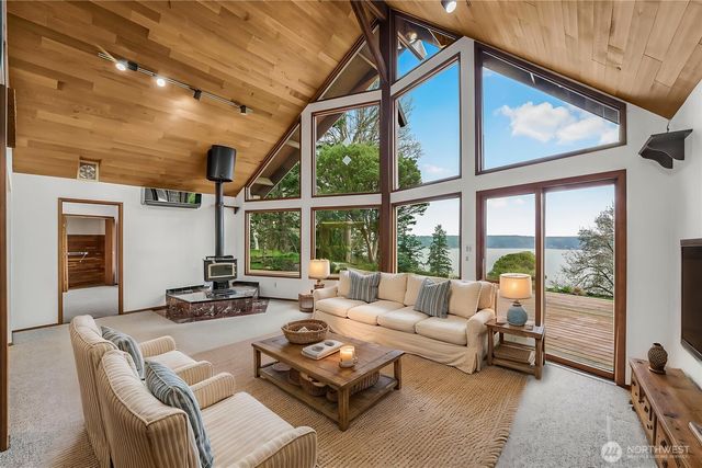 3968 S East Camano Drive, Camano Island, WA 98282