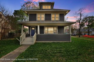 1127 W Saginaw Street, Lansing, MI 48915