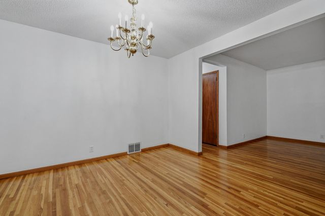 11212 Arrowhead Street NW, Coon Rapids, MN 55433