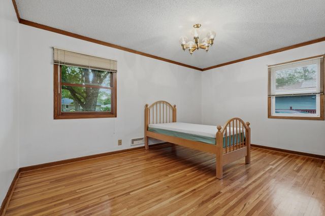 11212 Arrowhead Street NW, Coon Rapids, MN 55433